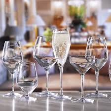 Wine Glasses & Champagne Flutes