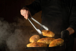Tongs