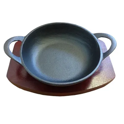 Cast Iron Balti With Wood Base 15cm